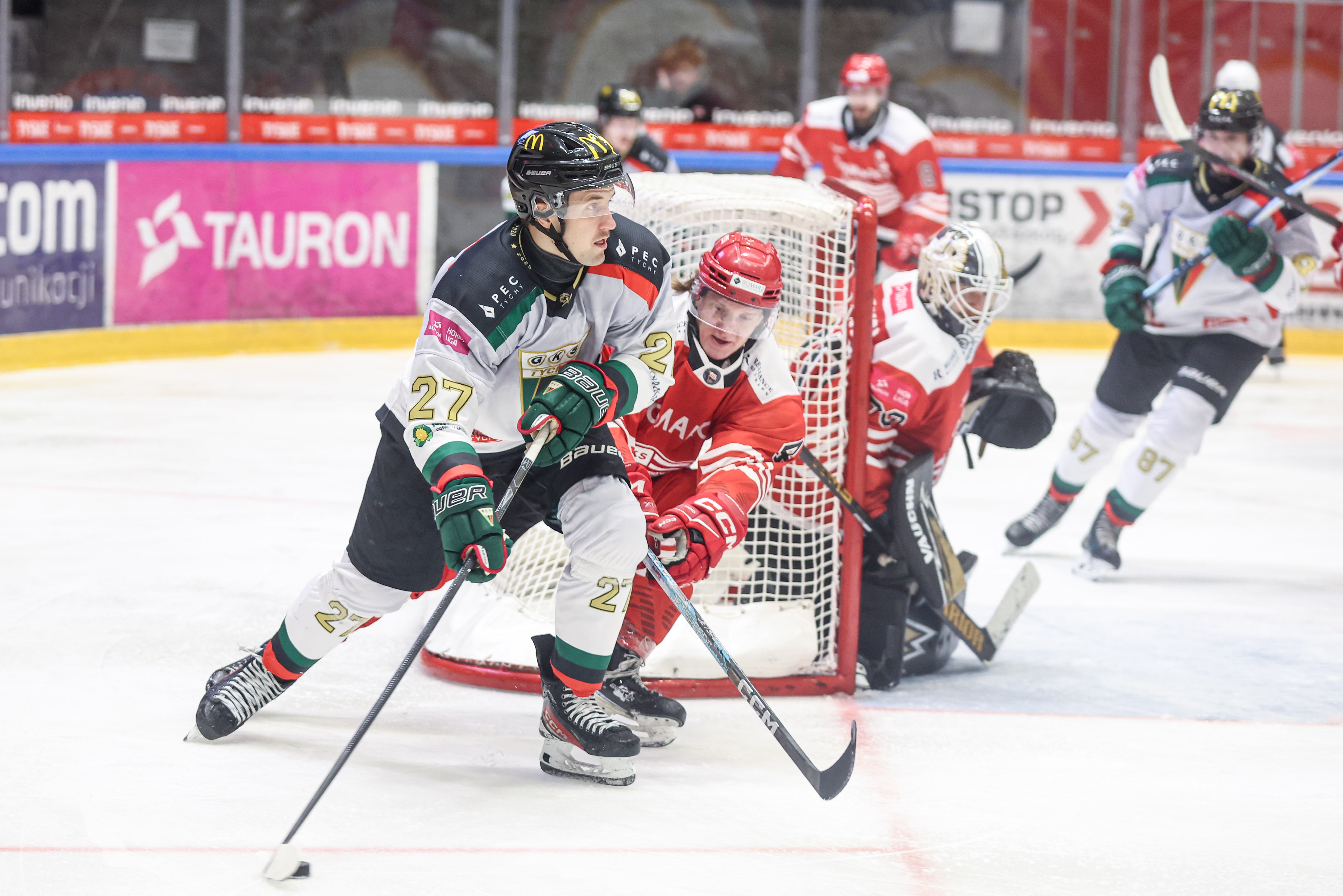TAURON Hokej Liga. Zagłębie liderem tabeli. Sensacyjne zwycięstwo Cracovii