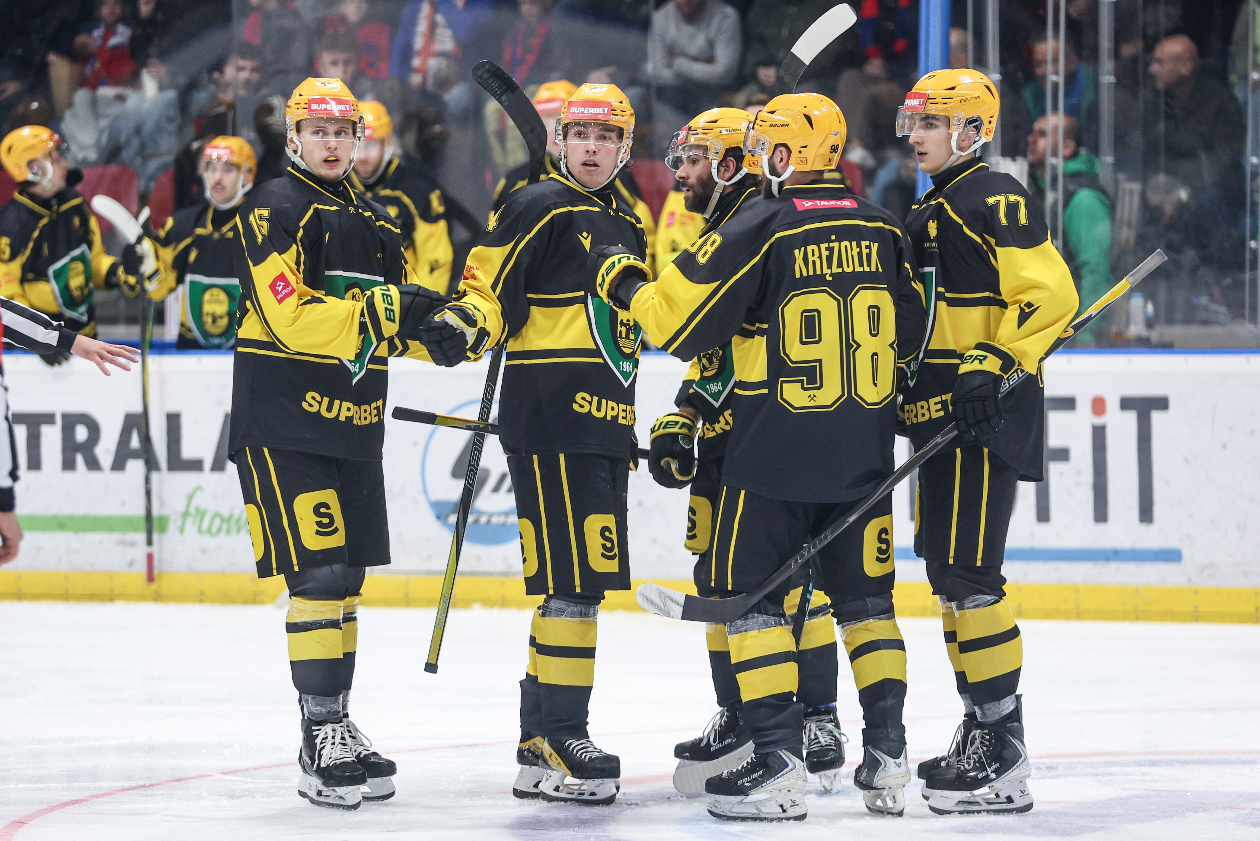 TAURON Hokej Liga. Odrabiamy i nadrabiamy